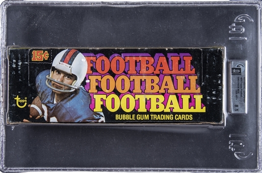 1976 Topps Football Unopened Wax Box (36 Packs) – GAI NM-MT+ 8.5 - Possible Walter Payton Rookie Card!